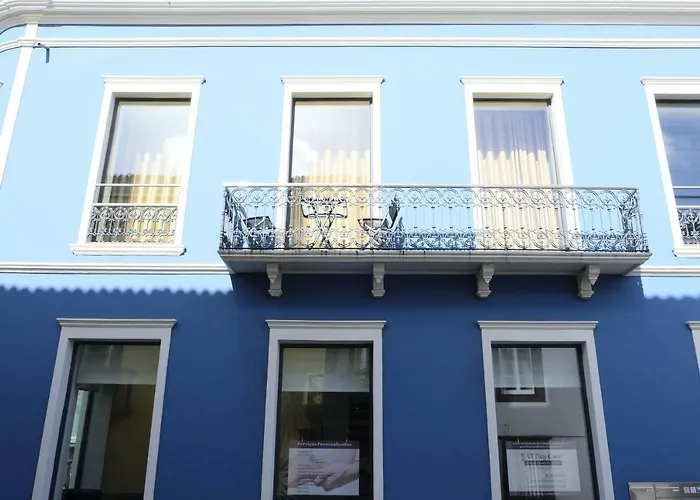 Sophia Ponta Delgada