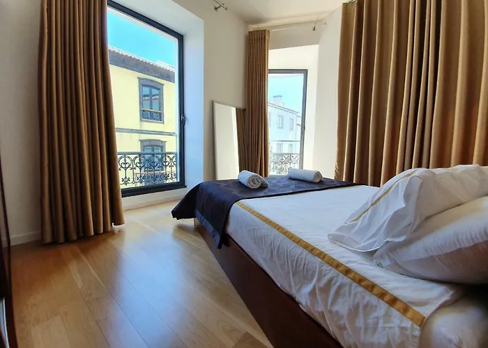 Sophia Ponta Delgada