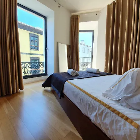 Sophia Πόντα Ντελγκάντα